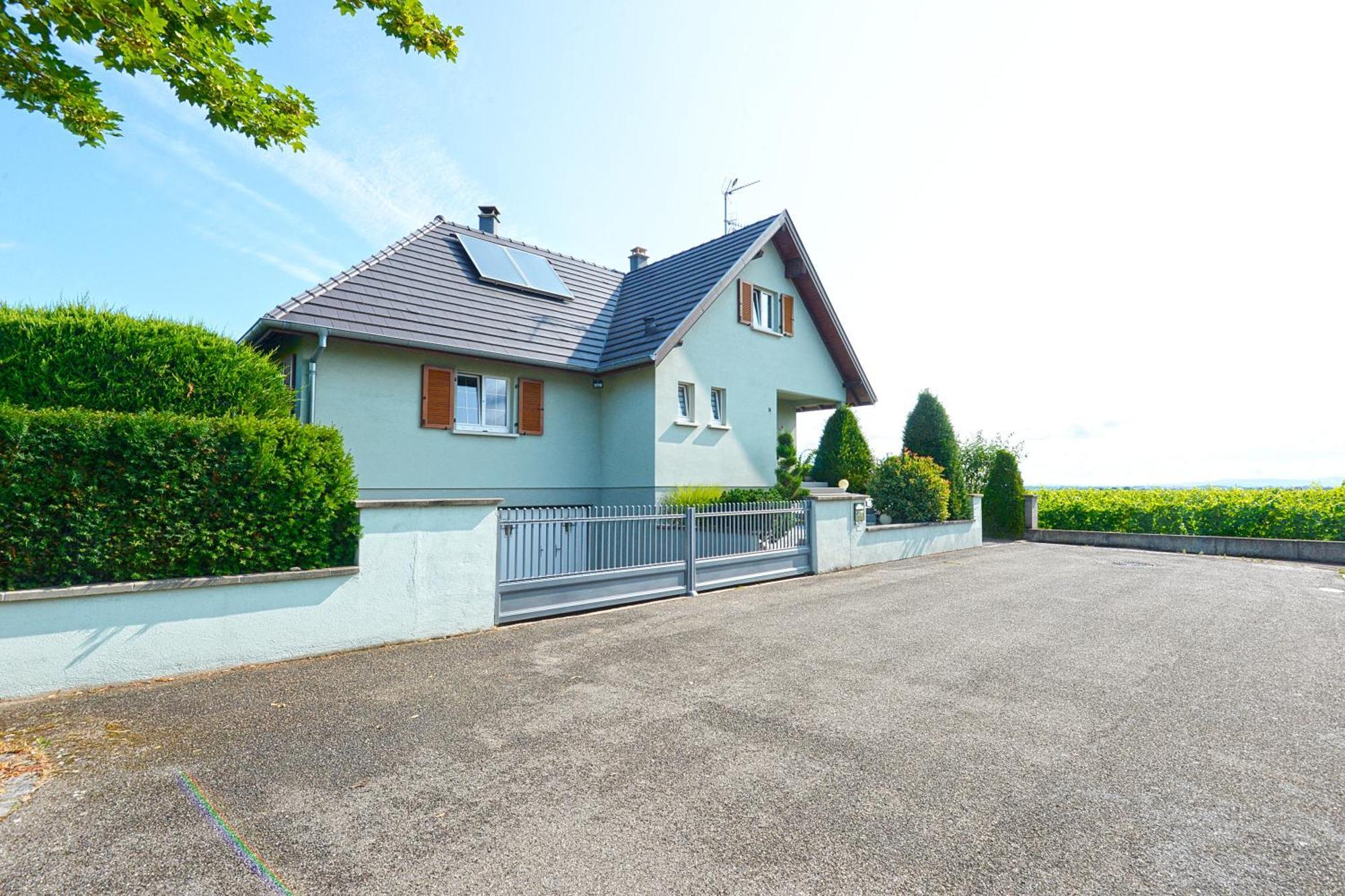 Aux Pieds Des Vignes Bed & Breakfast Ingersheim Exterior photo